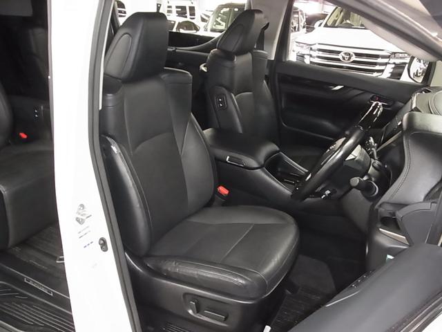 アルファードハイブリッド ＳＲ　Ｃパッケージ　４ＷＤ　モデリスタエアロ　後席モニター　純正１０型ナビ　衝突軽減　レーダークルーズ　ＥＴＣ　本革メモリーシート　シート・ステアヒーター　両側パワースライド　パワーバックドア　バックカメラ　クリアランスソナー（13枚目）