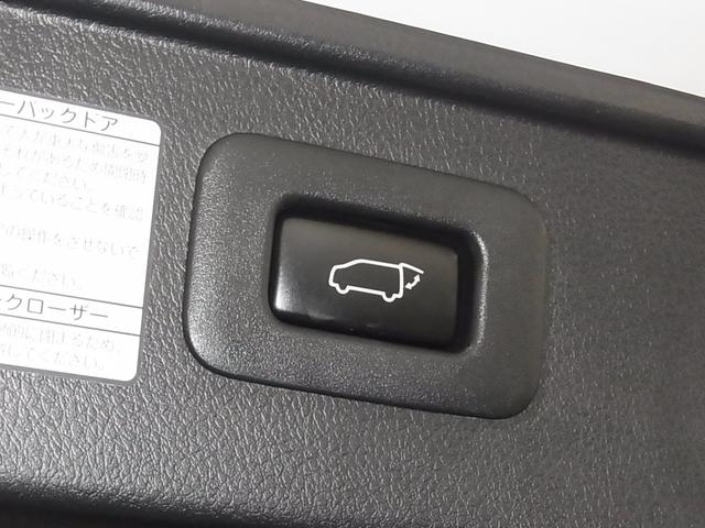 アルファードハイブリッド ＳＲ　Ｃパッケージ　４ＷＤ　モデリスタエアロ　後席モニター　純正１０型ナビ　衝突軽減　レーダークルーズ　ＥＴＣ　本革メモリーシート　シート・ステアヒーター　両側パワースライド　パワーバックドア　バックカメラ　クリアランスソナー（47枚目）