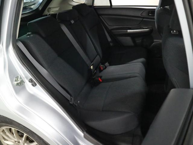 インプレッサスポーツ １．６ｉ　ＥＴＣ２．０　ストラーダナビ　バックカメラ　ＣＤ再生　Ｂｌｕｅｔｏｏｔｈオーディオ　ＴＶ　キーレスエントリー　電動格納ドアミラー　オートエアコン　ウォッシャー付ＨＩＤランプ　社外１５ＡＷ　取扱説明書有（14枚目）