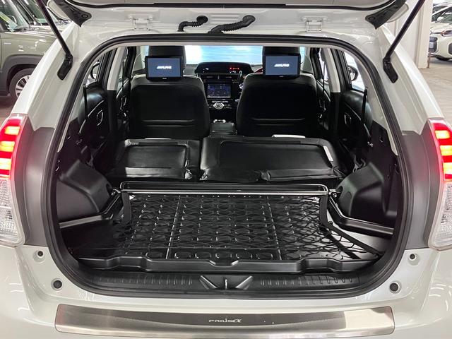 プリウスアルファ Ｇ　スタリングパッケージ／フロントスポイラー　ＴＲＤマフラー＆１９ＡＷ　オーリンズ車高調　アルパインリアモニター　純正８型ナビ　バックカメラ　ＢＴオーディオ　フルセグ　ＥＴＣ２．０　スマートキー　クルーズコントロール　パワーシート　ＬＥＤランプ（16枚目）