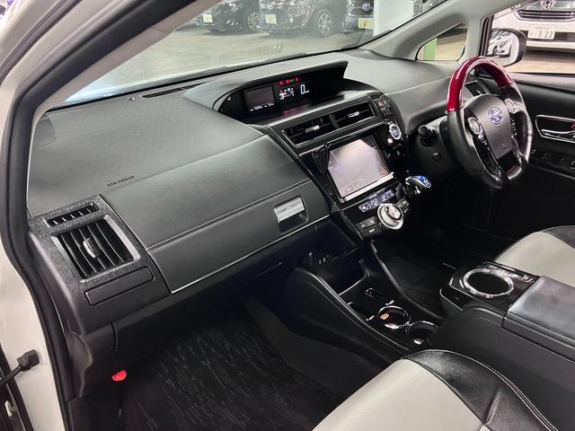 プリウスアルファ Ｇ　スタリングパッケージ／フロントスポイラー　ＴＲＤマフラー＆１９ＡＷ　オーリンズ車高調　アルパインリアモニター　純正８型ナビ　バックカメラ　ＢＴオーディオ　フルセグ　ＥＴＣ２．０　スマートキー　クルーズコントロール　パワーシート　ＬＥＤランプ（23枚目）
