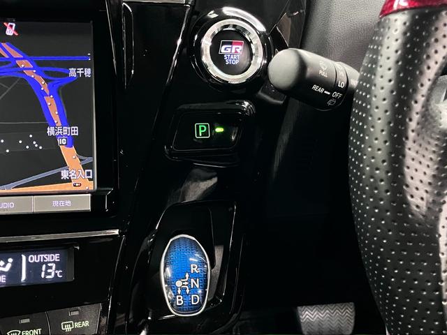 プリウスアルファ Ｇ　スタリングパッケージ／フロントスポイラー　ＴＲＤマフラー＆１９ＡＷ　オーリンズ車高調　アルパインリアモニター　純正８型ナビ　バックカメラ　ＢＴオーディオ　フルセグ　ＥＴＣ２．０　スマートキー　クルーズコントロール　パワーシート　ＬＥＤランプ（35枚目）