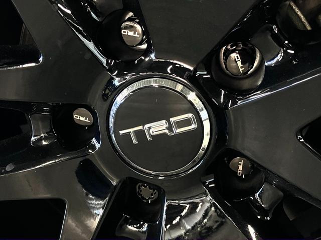 プリウスアルファ Ｇ　スタリングパッケージ／フロントスポイラー　ＴＲＤマフラー＆１９ＡＷ　オーリンズ車高調　アルパインリアモニター　純正８型ナビ　バックカメラ　ＢＴオーディオ　フルセグ　ＥＴＣ２．０　スマートキー　クルーズコントロール　パワーシート　ＬＥＤランプ（52枚目）