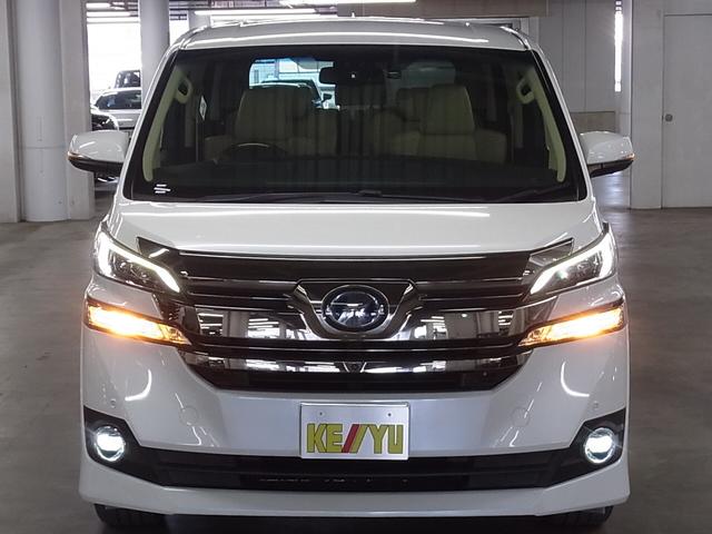ヴェルファイアハイブリッド エグゼクティブラウンジ　４ＷＤ　パノラミックビュー　純正９型ＪＢＬナビ　後席モニター　衝突軽減ブレーキ　レーダークルーズ　ＥＴＣ２．０　本革メモリーシート　後席ベンチレーション　ステアヒーター　両側電動スライド　クリアランスソナー（6枚目）