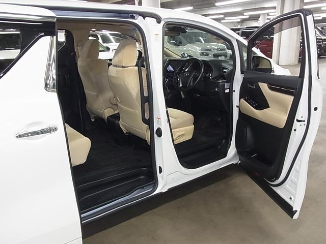 ヴェルファイア ２．５Ｘ　８人乗り　トヨタセーフティセンス　ＥＴＣ２．０　純正９インチディスプレイオーディオ＆ナビ　両側パワースライド　バックカメラ　ＢＴオーディオ　フルセグＴＶ　スマートキー　クリアランスソナー　ＬＥＤランプ　１６ＡＷ（12枚目）