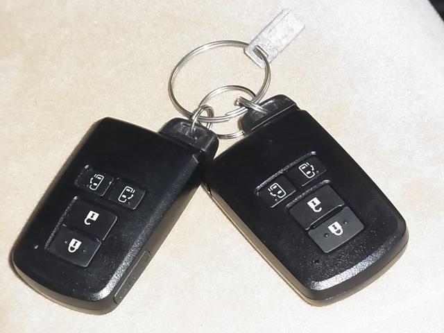 ヴェルファイア ２．５Ｘ　８人乗り　トヨタセーフティセンス　ＥＴＣ２．０　純正９インチディスプレイオーディオ＆ナビ　両側パワースライド　バックカメラ　ＢＴオーディオ　フルセグＴＶ　スマートキー　クリアランスソナー　ＬＥＤランプ　１６ＡＷ（35枚目）