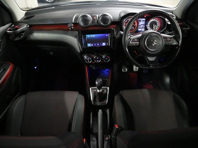 スイフトスポーツ ベースグレード　ターボ　６速マニュアル　シートヒーター　ＥＴＣ　純正ディスプレイオーディオ　バックカメラ　ＣＤ・ＤＶＤ再生　Ｂｌｕｅｔｏｏｔｈオーディオ　ＵＳＢ端子　クルーズコントロール　スマートキー　電格ミラー　ＬＥＤランプ　純正１７ＡＷ（4枚目）