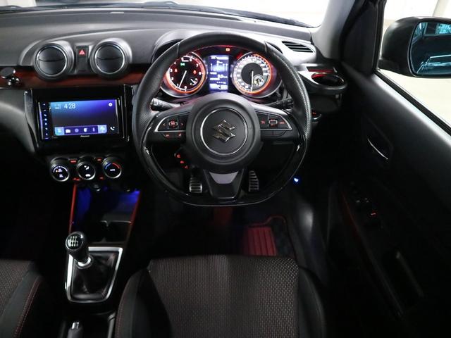 スイフトスポーツ ベースグレード　ターボ　６速マニュアル　シートヒーター　ＥＴＣ　純正ディスプレイオーディオ　バックカメラ　ＣＤ・ＤＶＤ再生　Ｂｌｕｅｔｏｏｔｈオーディオ　ＵＳＢ端子　クルーズコントロール　スマートキー　電格ミラー　ＬＥＤランプ　純正１７ＡＷ（11枚目）