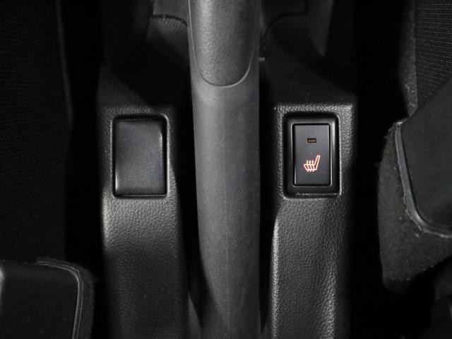 スイフトスポーツ ベースグレード　ターボ　６速マニュアル　シートヒーター　ＥＴＣ　純正ディスプレイオーディオ　バックカメラ　ＣＤ・ＤＶＤ再生　Ｂｌｕｅｔｏｏｔｈオーディオ　ＵＳＢ端子　クルーズコントロール　スマートキー　電格ミラー　ＬＥＤランプ　純正１７ＡＷ（19枚目）