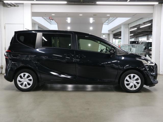 シエンタ Ｇ　クエロ　トヨタセーフティセンスＣ　ＥＴＣ　両側パワースライドドア　純正ナビ　バックカメラ　ＣＤ・ＤＶＤ再生　Ｂｌｕｅｔｏｏｔｈオーディオ　フルセグＴＶ　スマートキー　電格ミラー　コーナーセンサー　ＬＥＤランプ（9枚目）