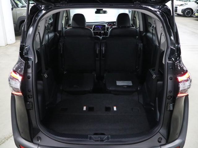 シエンタ Ｇ　クエロ　トヨタセーフティセンスＣ　ＥＴＣ　両側パワースライドドア　純正ナビ　バックカメラ　ＣＤ・ＤＶＤ再生　Ｂｌｕｅｔｏｏｔｈオーディオ　フルセグＴＶ　スマートキー　電格ミラー　コーナーセンサー　ＬＥＤランプ（16枚目）