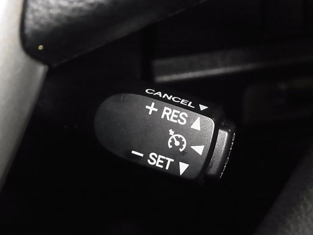 ノア Ｘ　フリップダウンモニター　純正９インチナビ　セーフティセンス　ＥＴＣ　両側スライドドア　バックカメラ　ＣＤ・ＤＶＤ　ＢＴオーディオ　フルセグＴＶ　ＵＳＢ　スマートキー　クルーズコントロール　ＬＥＤランプ（20枚目）