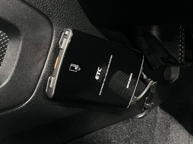 フォレスター Ｘ－ブレイク　４ＷＤ　ワンオーナー　衝突軽減ブレーキ　車線逸脱警報　全車速追従クルーズ　パドルシフト　ＥＴＣ　シートヒーター　パワーリフトゲート　純正ナビ　バックカメラ　ＢＴオーディオ　フルセグＴＶ　スマートキー　ウォッシャー付ＨＩＤ（20枚目）