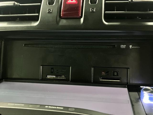 フォレスター Ｘ－ブレイク　４ＷＤ　ワンオーナー　衝突軽減ブレーキ　車線逸脱警報　全車速追従クルーズ　パドルシフト　ＥＴＣ　シートヒーター　パワーリフトゲート　純正ナビ　バックカメラ　ＢＴオーディオ　フルセグＴＶ　スマートキー　ウォッシャー付ＨＩＤ（30枚目）