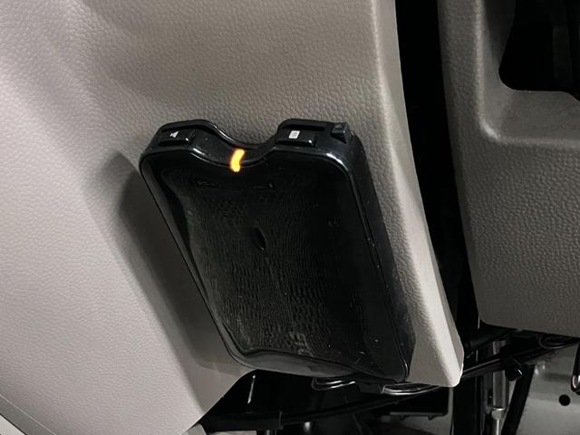 エブリイワゴン PZターボスペシャル オートステップ 両側パワースライドドア ETC ケンウッドナビ バックカメラ CD・DVD TV USB端子 キーレスエントリー 電動格納ドアミラー オートエアコン HIDヘッドランプ 純正14AW(18枚目)