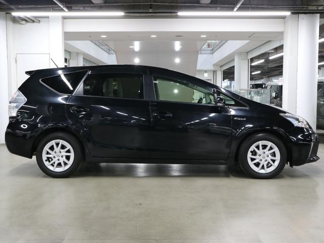 プリウスアルファ G ワンオーナー 寒冷地仕様 純正ナビ バックカメラ CD・DVD再生 Bluetoothオーディオ フルセグTV ETC クルーズコントロール スマートキー 電動格納ドアミラー オートエアコン ウォッシャー付LED 純正16AW(9枚目)