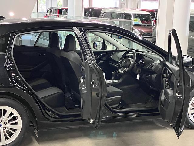 インプレッサスポーツ １．６ｉ－Ｌアイサイト　衝突軽減ブレーキ　車線逸脱警報　全車速追従クルーズ　パドルシフト　ＥＴＣ　カロッツェリアナビ　バックカメラ　ＣＤ・ＤＶＤ再生　ＴＶ　ＵＳＢ　キーレスエントリー　電格ミラー　オートエアコン　純正１６ＡＷ（12枚目）