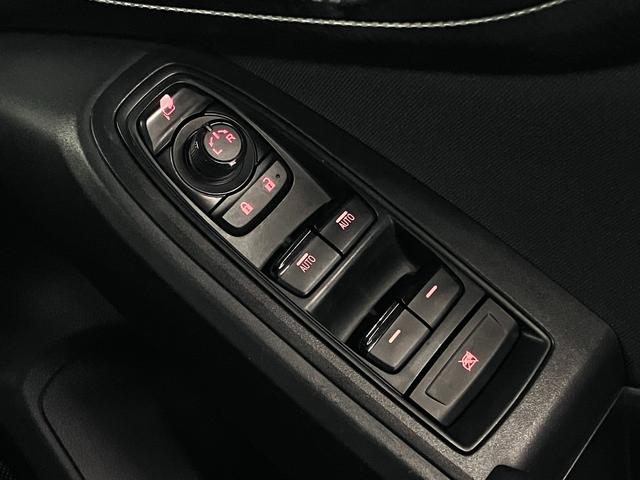 インプレッサスポーツ １．６ｉ－Ｌアイサイト　衝突軽減ブレーキ　車線逸脱警報　全車速追従クルーズ　パドルシフト　ＥＴＣ　カロッツェリアナビ　バックカメラ　ＣＤ・ＤＶＤ再生　ＴＶ　ＵＳＢ　キーレスエントリー　電格ミラー　オートエアコン　純正１６ＡＷ（38枚目）