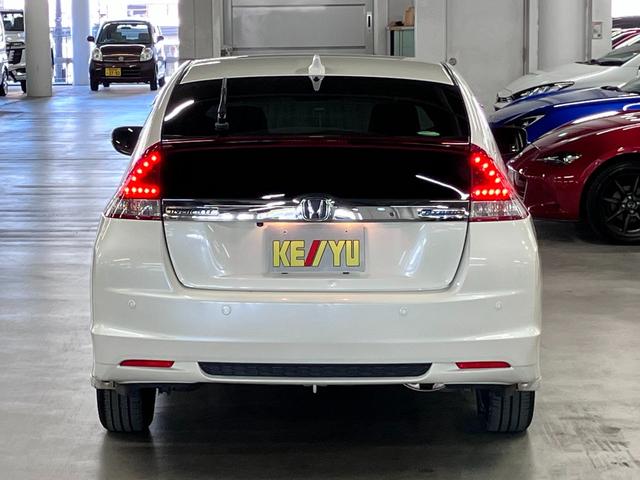 年２回オイル交換時のオイル代無料＆２４時間ロードサービスのケーユーメンバーズカード、あんしんバリューの延長保証制度、充実設備の整備工場により、あなたのカーライフをサポート♪