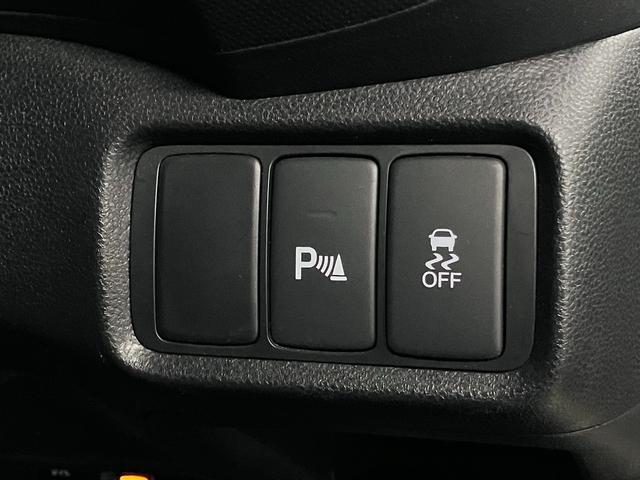 純正オプションはもちろん、社外のナビやフリップダウンモニター、ドライブレコーダー、ＥＴＣ等、お客様のご希望のオプション取付も可能♪お客様による商品持込み、取付のみの対応もしております♪