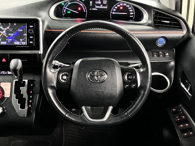 シエンタ ハイブリッドＧ　トヨタセーフティセンス　フリップダウンモニター　両側電動スライドドア　純正ナビ　バックカメラ　Ｂｌｕｅｔｏｏｔｈオーディオ　フルセグＴＶ　ＣＤ・ＤＶＤ　ＥＴＣ　スマートキー　オートエアコン　電動格納ドアミラー　サイドバイザー（11枚目）