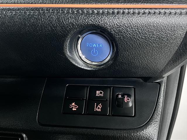 シエンタ ハイブリッドＧ　トヨタセーフティセンス　フリップダウンモニター　両側電動スライドドア　純正ナビ　バックカメラ　Ｂｌｕｅｔｏｏｔｈオーディオ　フルセグＴＶ　ＣＤ・ＤＶＤ　ＥＴＣ　スマートキー　オートエアコン　電動格納ドアミラー　サイドバイザー（18枚目）