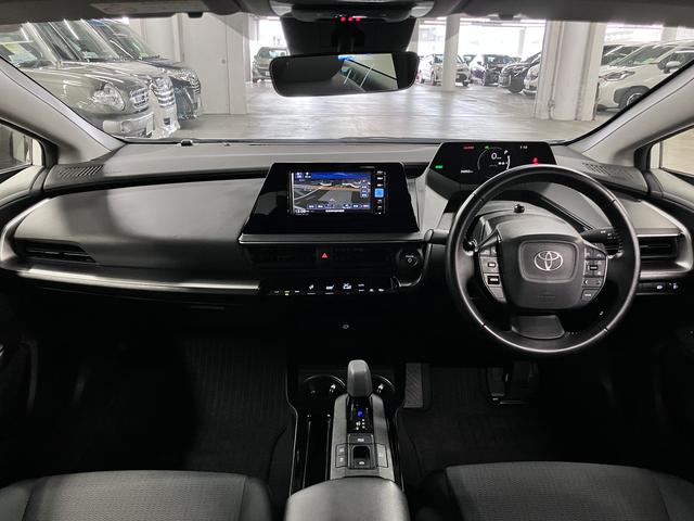 プリウス X セーフティセンス BSM・安心降車アシスト 純正ナビ バックカメラ CD・DVD フルセグTV Bluetoothオーディオ USB端子 AC1500W LEDヘッドランプ スマートキー スペアキー有(4枚目)