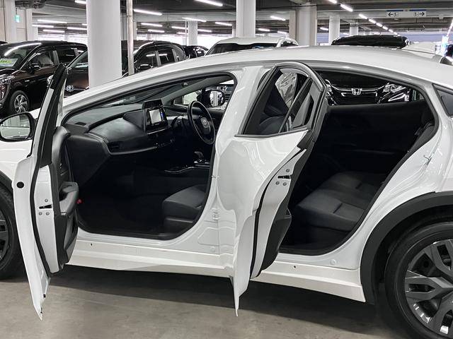 プリウス X セーフティセンス BSM・安心降車アシスト 純正ナビ バックカメラ CD・DVD フルセグTV Bluetoothオーディオ USB端子 AC1500W LEDヘッドランプ スマートキー スペアキー有(22枚目)