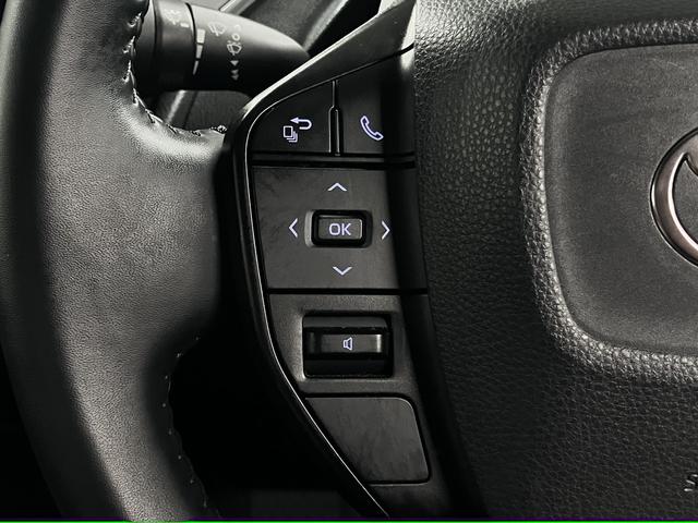 プリウス X セーフティセンス BSM・安心降車アシスト 純正ナビ バックカメラ CD・DVD フルセグTV Bluetoothオーディオ USB端子 AC1500W LEDヘッドランプ スマートキー スペアキー有(42枚目)