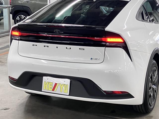 プリウス X セーフティセンス BSM・安心降車アシスト 純正ナビ バックカメラ CD・DVD フルセグTV Bluetoothオーディオ USB端子 AC1500W LEDヘッドランプ スマートキー スペアキー有(54枚目)