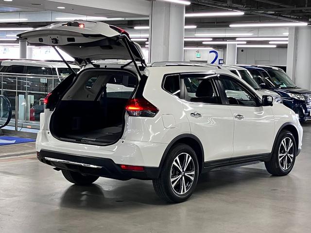 エクストレイル 20Xi ワンオーナー インテリミラー アラウンドビュー BSW・RCTA 純正9インチナビ 全席シートヒーター プロパイロット ETC オートバックドア ブルーレイ BTオーディオ フルセグTV インテリキー LEDランプ(26枚目)