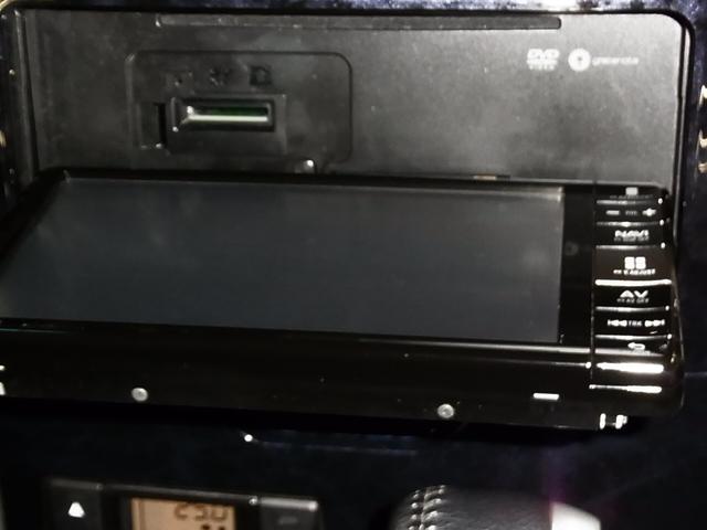 タント カスタムＲＳ　トップエディションＳＡＩＩＩ　ターボ　衝突軽減ブレーキ　車線逸脱警報　オートハイビーム　ＥＴＣ２．０　シートヒーター　両側パワースライドドア　純正ナビ　バックカメラ　ＢＴオーディオ　フルセグＴＶ　スマートキー　コーナーポール　ＬＥＤランプ（31枚目）