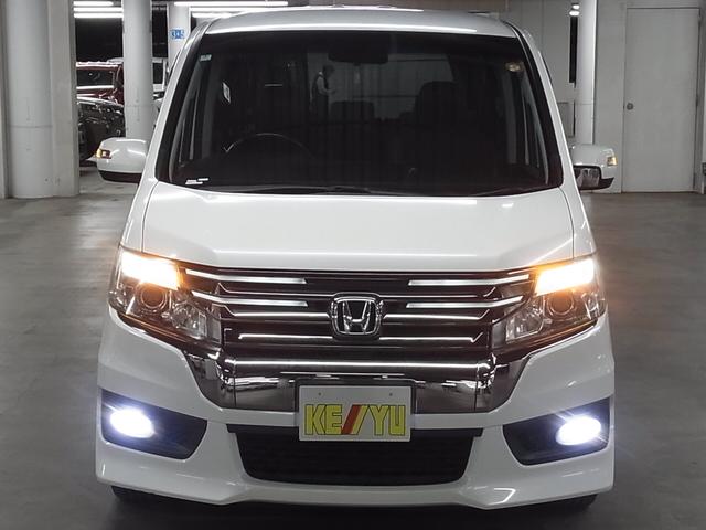 ステップワゴンスパーダ Ｚ　クールスピリット　純正９インチナビ　両側電動スライドドア　バックカメラ　ＢＴオーディオ　フルセグＴＶ　ＣＤ・ＤＶＤ再生　ＥＴＣ　クルーズコントロール　パドルシフト　ＨＩＤライト　純正１７ＡＷ　スマートキー　スペアキー有（6枚目）