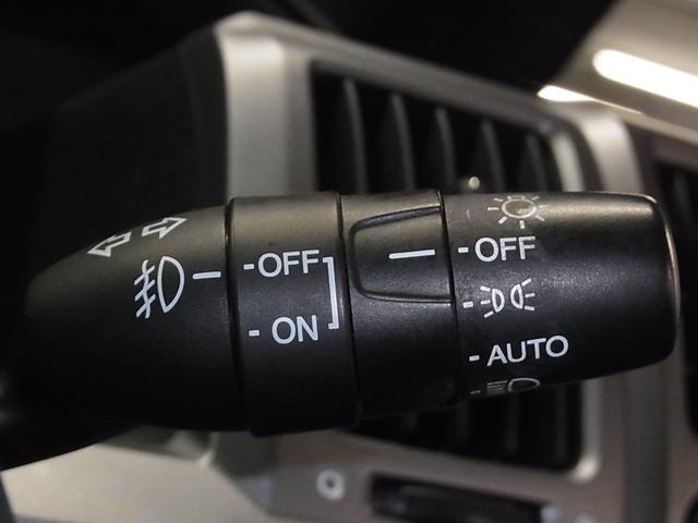 ステップワゴンスパーダ Ｚ　クールスピリット　純正９インチナビ　両側電動スライドドア　バックカメラ　ＢＴオーディオ　フルセグＴＶ　ＣＤ・ＤＶＤ再生　ＥＴＣ　クルーズコントロール　パドルシフト　ＨＩＤライト　純正１７ＡＷ　スマートキー　スペアキー有（38枚目）