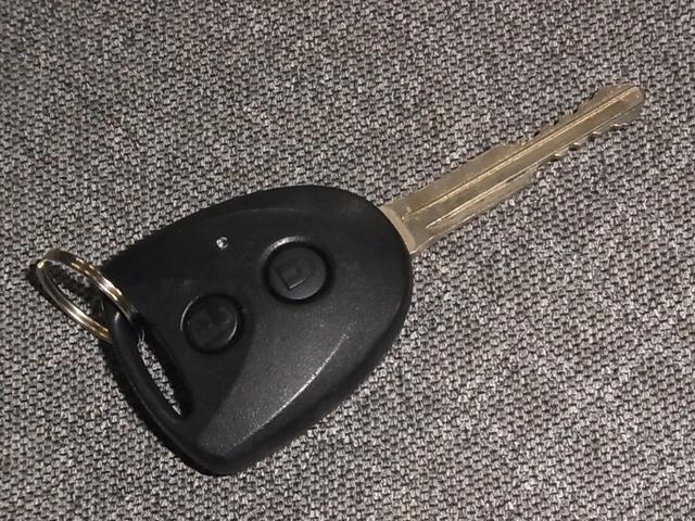 タント Ｌ　前後誤発進抑制機能　衝突軽減ブレーキ　車線逸脱警報　オートハイビーム　ＥＴＣ　両側スライドドア　ストラーダナビ　ＣＤ再生　Ｂｌｕｅｔｏｏｔｈオーディオ　ＴＶ　キーレスエントリー　電格ミラー　コーナーセンサー　ＬＥＤランプ（20枚目）