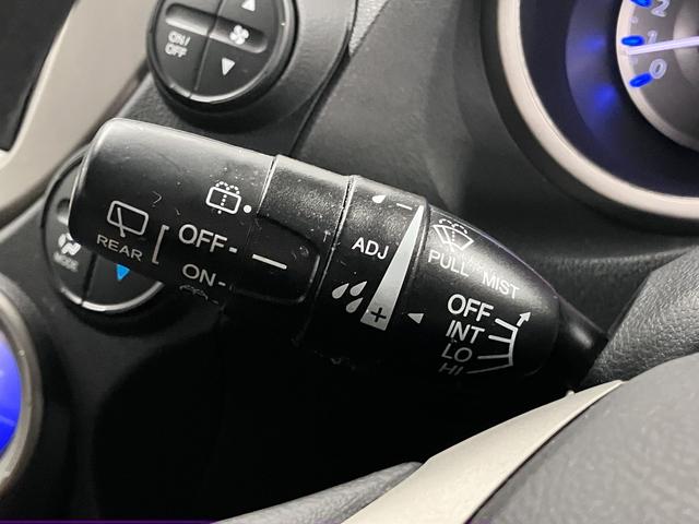 フィットハイブリッド ベースグレード ワンオーナー クルーズコントロール Gathersオーディオ CD再生 USB・AUX端子 FM・AMラジオ オートエアコン ECON 電動格納ドアミラー キーレスエントリー ヘッドライトレベライザー(36枚目)