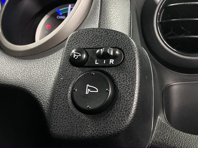 フィットハイブリッド ベースグレード ワンオーナー クルーズコントロール Gathersオーディオ CD再生 USB・AUX端子 FM・AMラジオ オートエアコン ECON 電動格納ドアミラー キーレスエントリー ヘッドライトレベライザー(38枚目)