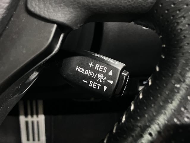 ＩＳ ＩＳ３５０　Ｆスポーツモードブラック　１オーナー　寒冷地仕様　マークレビンソン　ムーンルーフ　本革シート　シートベンチレーション　パノラミックビュー　１０．３インチナビ　ブルーレイ　ＢＴオーディオ　フルセグ　ＥＴＣ２．０　パドルシフト　三眼ＬＥＤ　専用１９ＡＷ（42枚目）