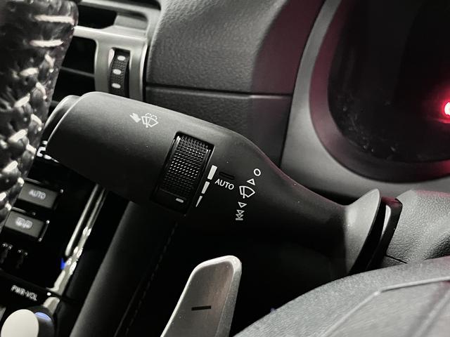 ＩＳ ＩＳ３５０　Ｆスポーツモードブラック　１オーナー　寒冷地仕様　マークレビンソン　ムーンルーフ　本革シート　シートベンチレーション　パノラミックビュー　１０．３インチナビ　ブルーレイ　ＢＴオーディオ　フルセグ　ＥＴＣ２．０　パドルシフト　三眼ＬＥＤ　専用１９ＡＷ（43枚目）