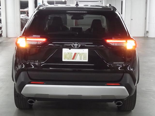 ＲＡＶ４ アドベンチャー　４ＷＤ　寒冷地仕様　セーフティセンス　純正９インチナビ　シートベンチレーション　ステアヒーター　ＢＳＭ・ＰＫＳＢ　バックカメラ　ＢＴオーディオ　フルセグ　ＣＤ・ＤＶＤ　ＥＴＣ　ダウンヒルアシスト　ルーフレール　ＬＥＤライト　専用１９ＡＷ（7枚目）