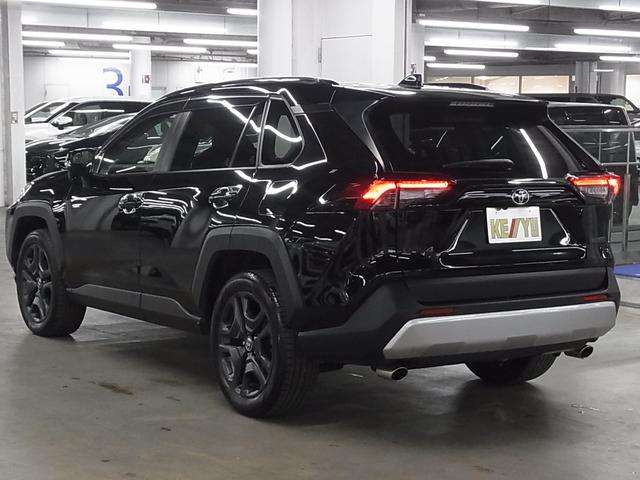 ＲＡＶ４ アドベンチャー　４ＷＤ　寒冷地仕様　セーフティセンス　純正９インチナビ　シートベンチレーション　ステアヒーター　ＢＳＭ・ＰＫＳＢ　バックカメラ　ＢＴオーディオ　フルセグ　ＣＤ・ＤＶＤ　ＥＴＣ　ダウンヒルアシスト　ルーフレール　ＬＥＤライト　専用１９ＡＷ（8枚目）