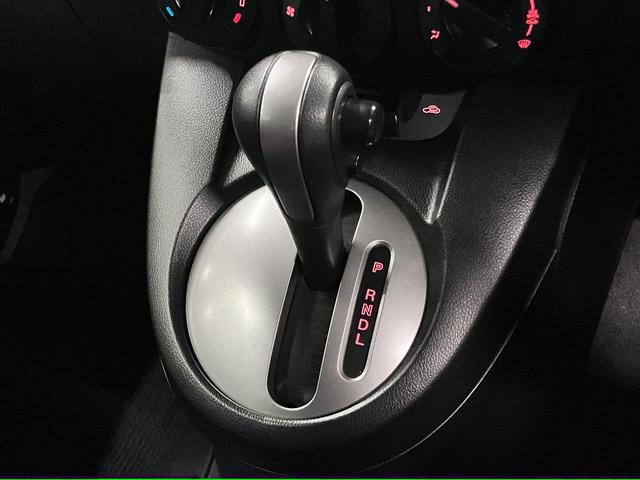 デミオ 13C-V スマートエディションII スマートHIDパッケージ イクリプスナビ ETC TV CD再生 ディスチャージヘッドランプ フォグランプ アドバンストキー スペアキー・取扱説明書 スタッドレスタイヤ&14インチAW 電動格納ミラー(35枚目)