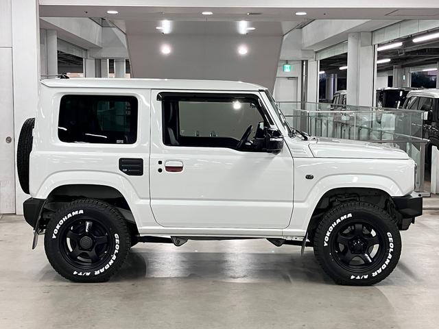 ジムニー ＸＣ　４ＷＤターボ　モンスタースポーツ車高調　アピオ突撃マフラー　社外フロントスポイラー　レカロシート　ケンウッドオーディオ＆８インチナビ　衝突軽減ブレーキ　車線逸脱警報　シートヒーター　バックカメラ　ＥＴＣ　クルコン（9枚目）