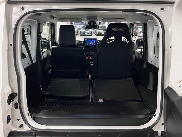 ジムニー ＸＣ　４ＷＤターボ　モンスタースポーツ車高調　アピオ突撃マフラー　社外フロントスポイラー　レカロシート　ケンウッドオーディオ＆８インチナビ　衝突軽減ブレーキ　車線逸脱警報　シートヒーター　バックカメラ　ＥＴＣ　クルコン（16枚目）