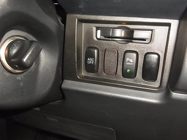 デリカD:5 シャモニー 4WD フリップダウンモニター 両側スライドドア ETC シートヒーター 純正ナビ フロント・サイド・バックカメラ CD・DVD再生 TV スマートキー クルコン パドルシフト コーナーセンサー HIDランプ(20枚目)