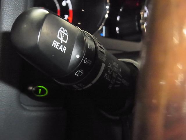 デリカD:5 シャモニー 4WD フリップダウンモニター 両側スライドドア ETC シートヒーター 純正ナビ フロント・サイド・バックカメラ CD・DVD再生 TV スマートキー クルコン パドルシフト コーナーセンサー HIDランプ(35枚目)