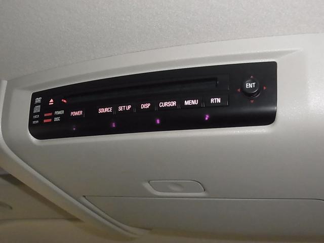 デリカD:5 シャモニー 4WD フリップダウンモニター 両側スライドドア ETC シートヒーター 純正ナビ フロント・サイド・バックカメラ CD・DVD再生 TV スマートキー クルコン パドルシフト コーナーセンサー HIDランプ(39枚目)