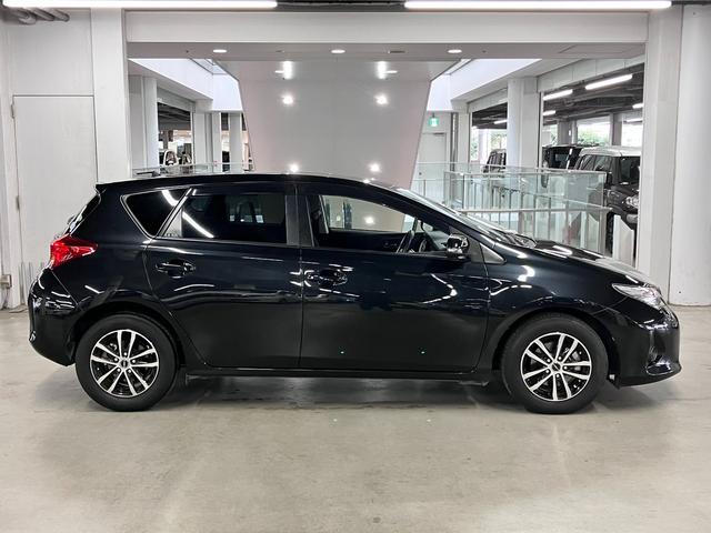 オーリス 150X ETC 純正ナビ バックカメラ CD再生 Bluetoothオーディオ TV スマートキー 電格ミラー オートエアコン ヘッドライトレベライザー 横滑り防止装置 社外15AW スペアキー・取扱説明書有(9枚目)