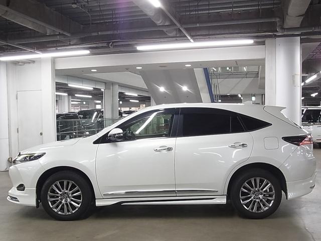 ハリアー プレミアム アドバンスドパッケージ 4WD モデリスタエアロ パノラミックビュー 純正8型JBLナビ 衝突軽減ブレーキ 車線逸脱警報 レーダークルーズ ETC2.0 パワーバックドア ブルーレイ おくだけ充電 クリアランスソナー LEDランプ(10枚目)