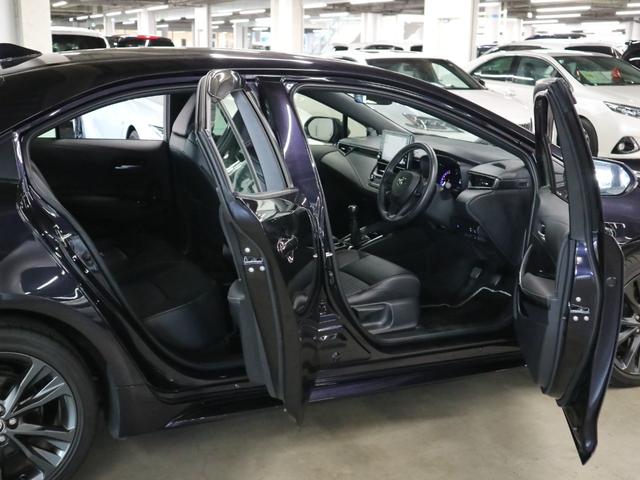 カローラ ダブルバイビー　ターボ　６速マニュアル　ＢＳＭ・ＲＣＴＡ　純正９インチディスプレイ＆ナビ　セーフティセンス　ＥＴＣ　バックカメラ　ＢＴオーディオ　ＵＳＢ端子　クリアランスソナー　スマートキー　電動格納ドアミラー　ＬＥＤランプ　純正１７ＡＷ（12枚目）